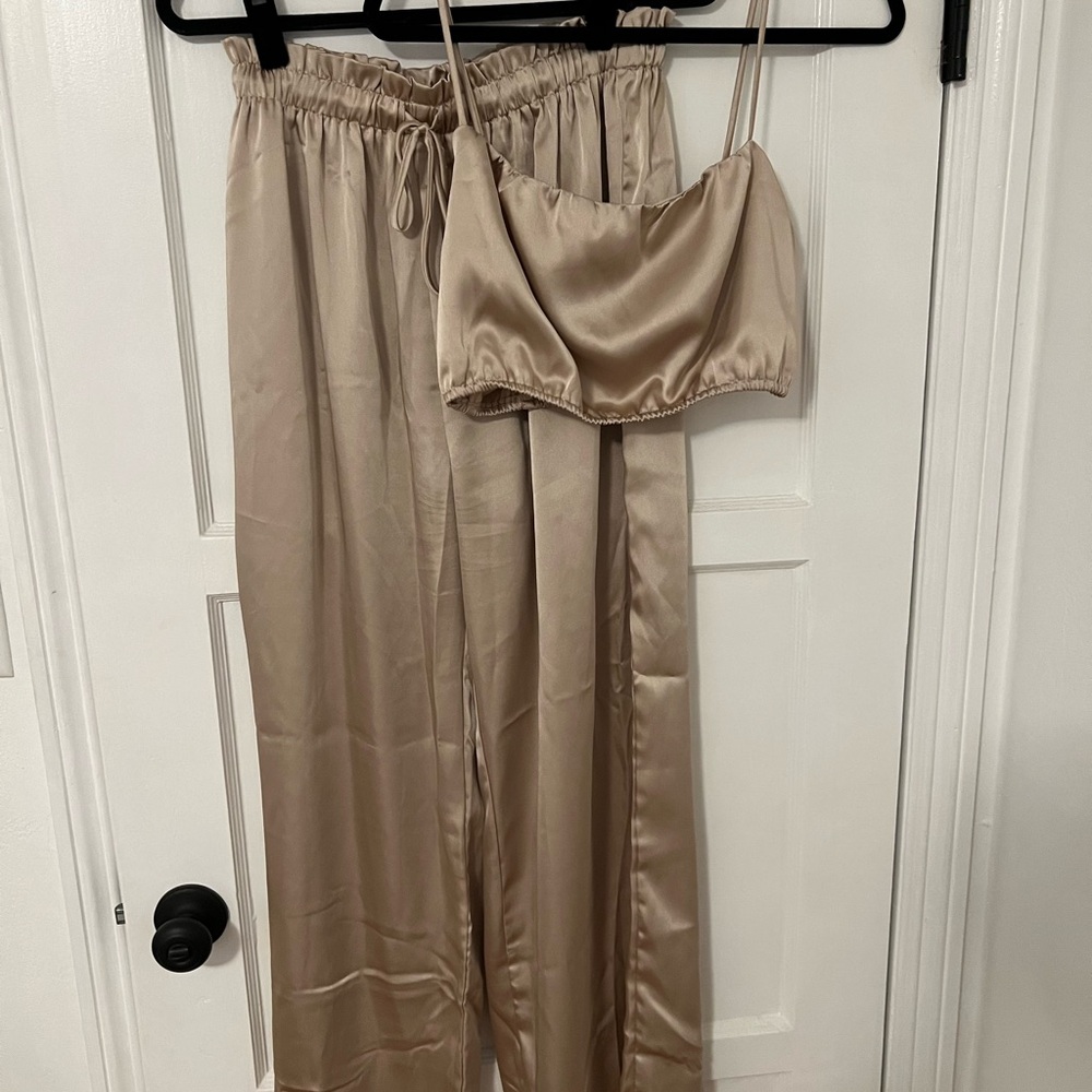 Gold Two Piece Set - Picture 3 of 4